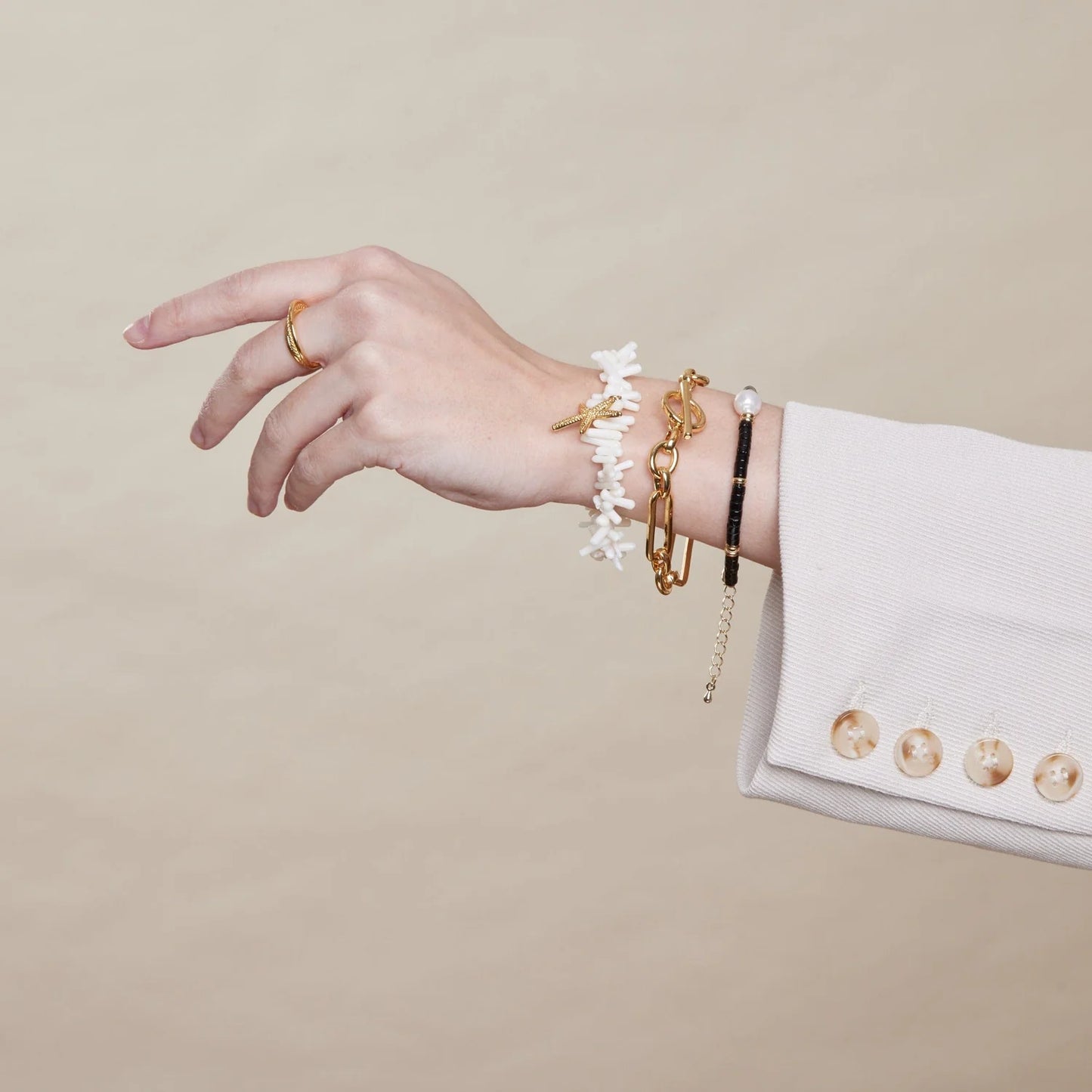 Rectangular Link T-Bar Bracelet - Gold
