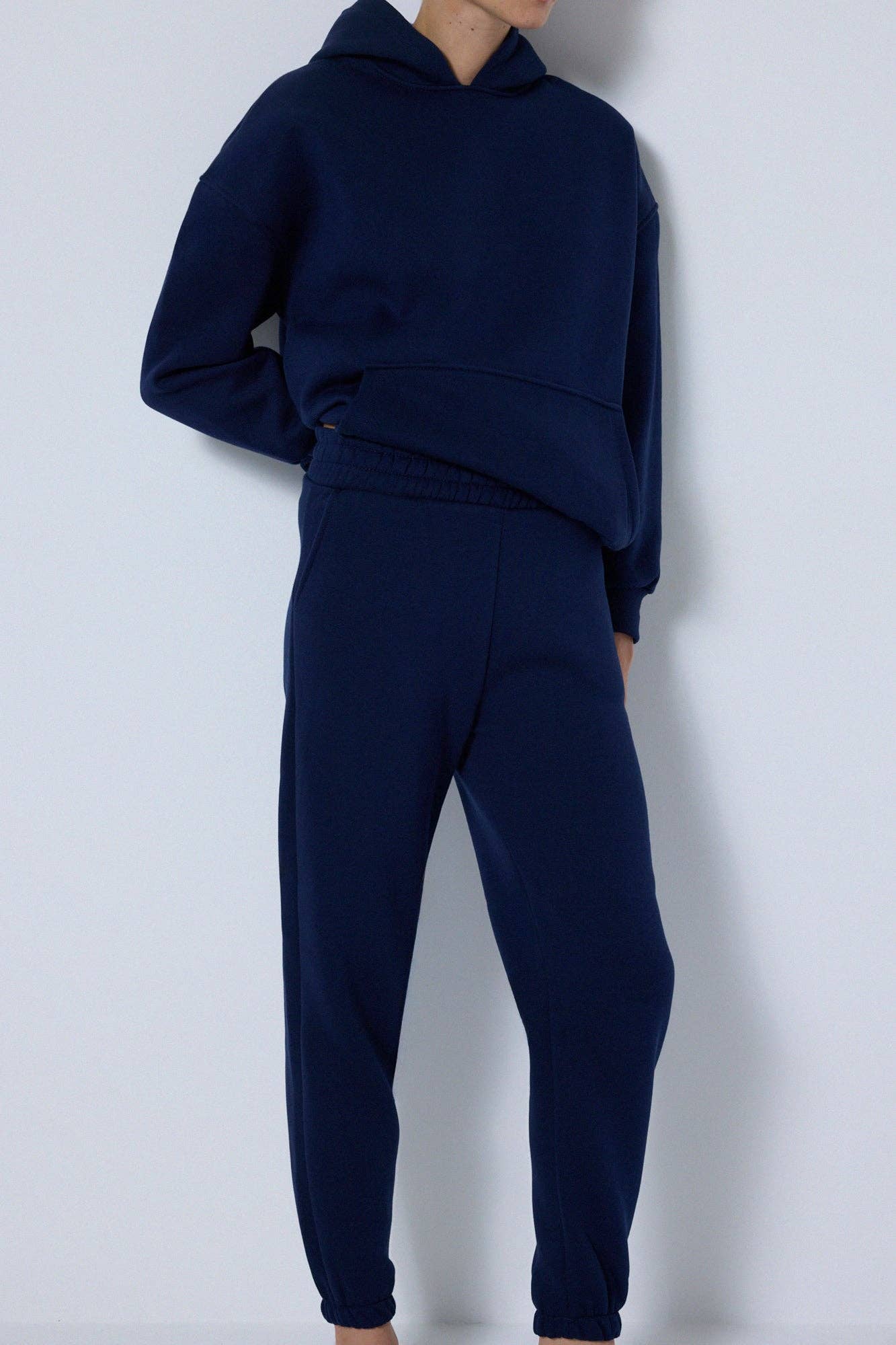 HOODED SWEATSHIRT AND JOGGER SET - MarramTrading.com