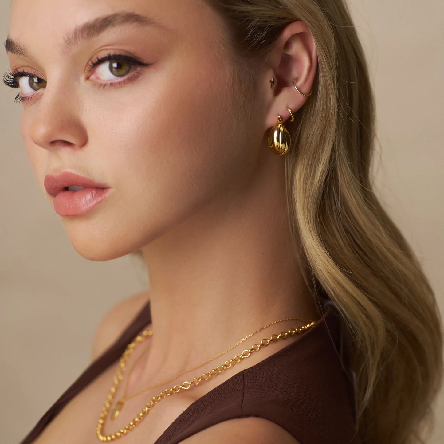Small Interlocking Hoop Earrings