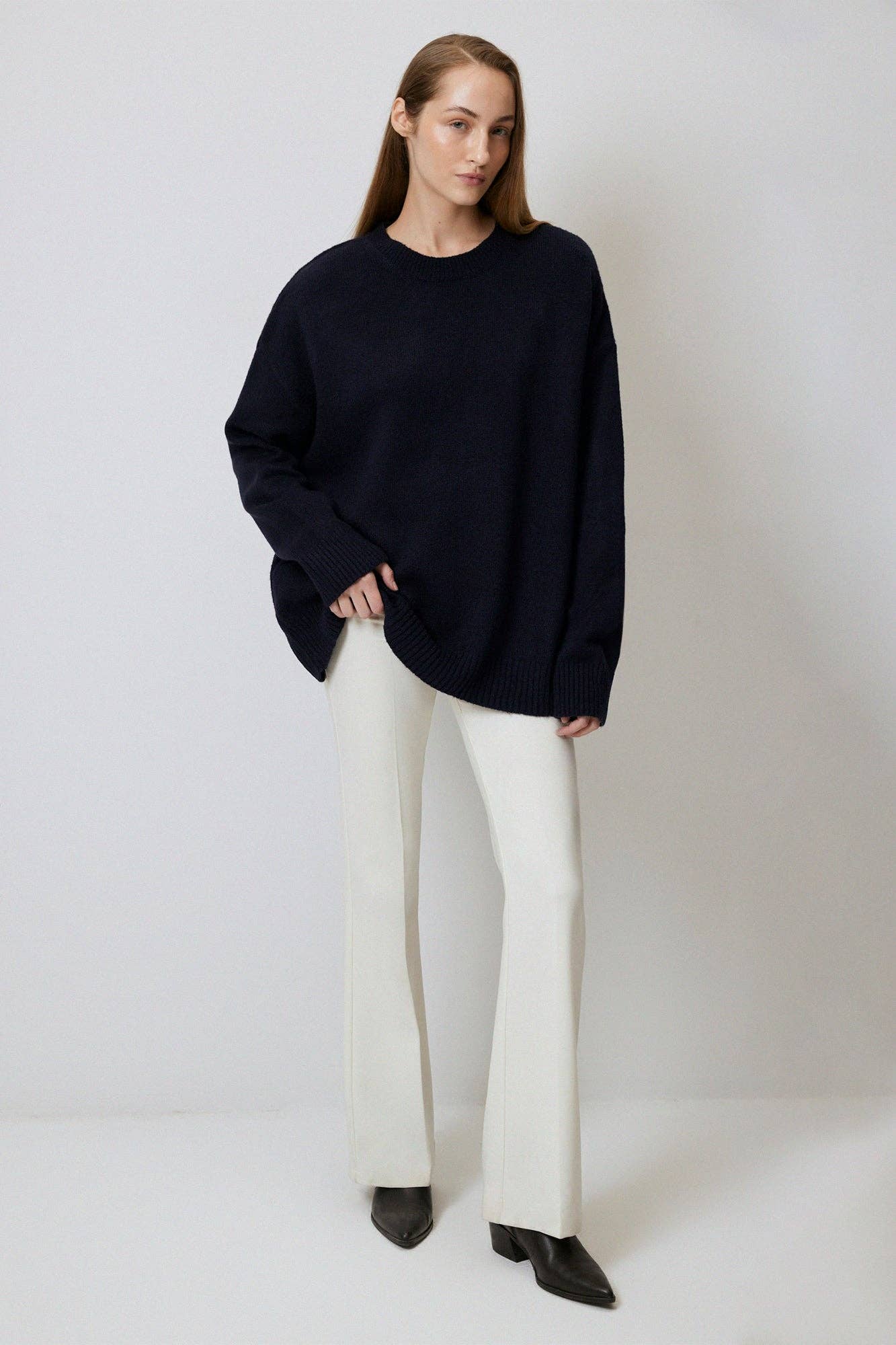 SOLID COLOUR OVERSIZE SWEATER - MarramTrading.com
