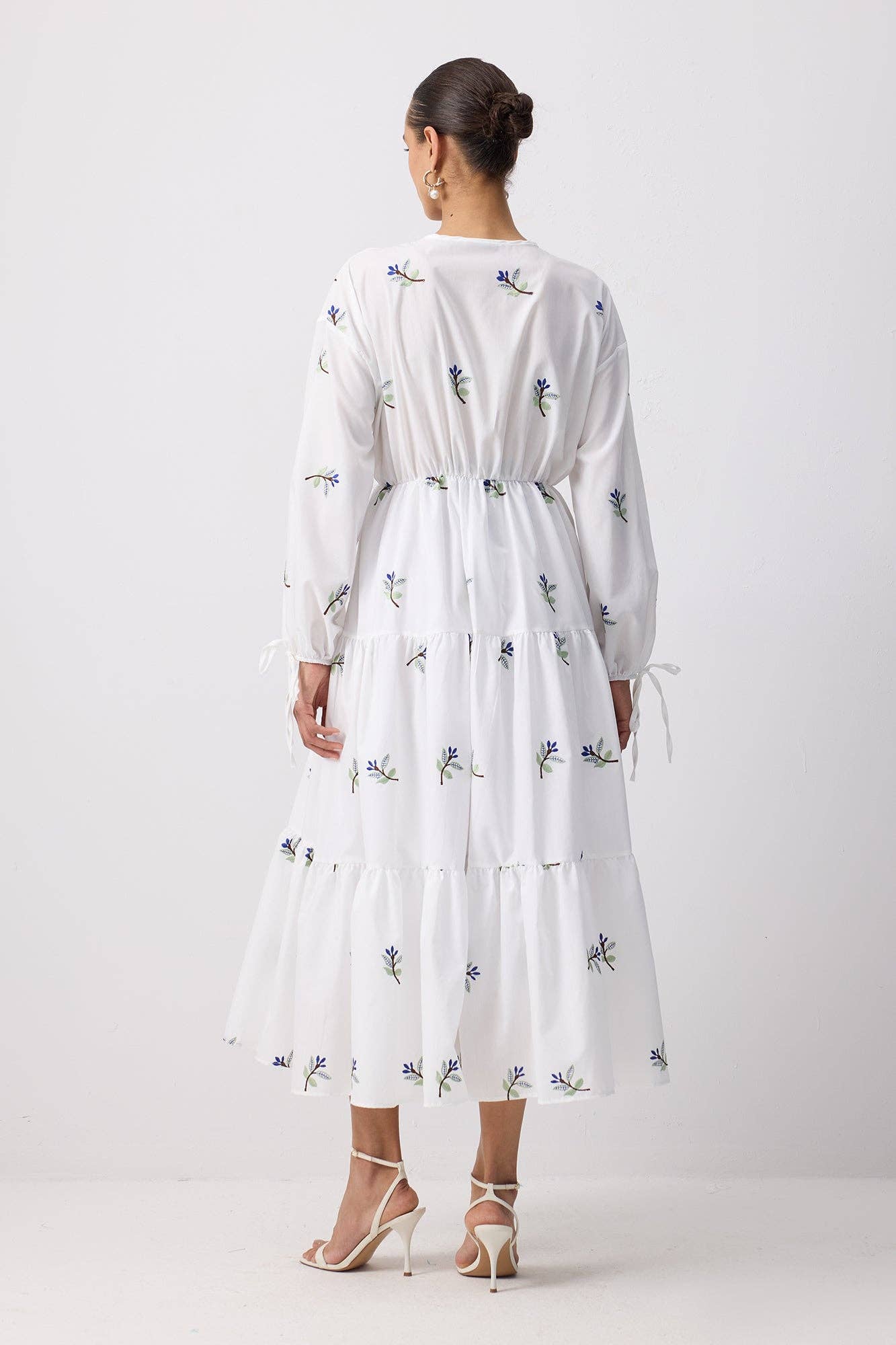 WHITE FLORAL EMBROIDERED TIERED MAXI DRESS - MarramTrading.com