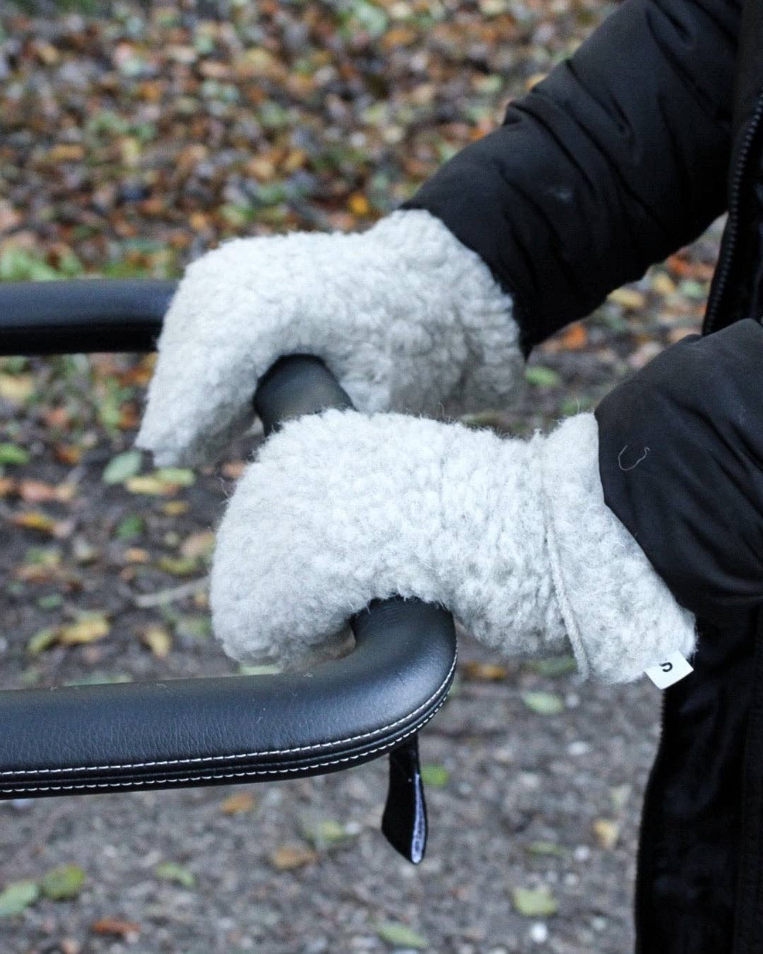 Wool mittens - Light grey - MarramTrading.com