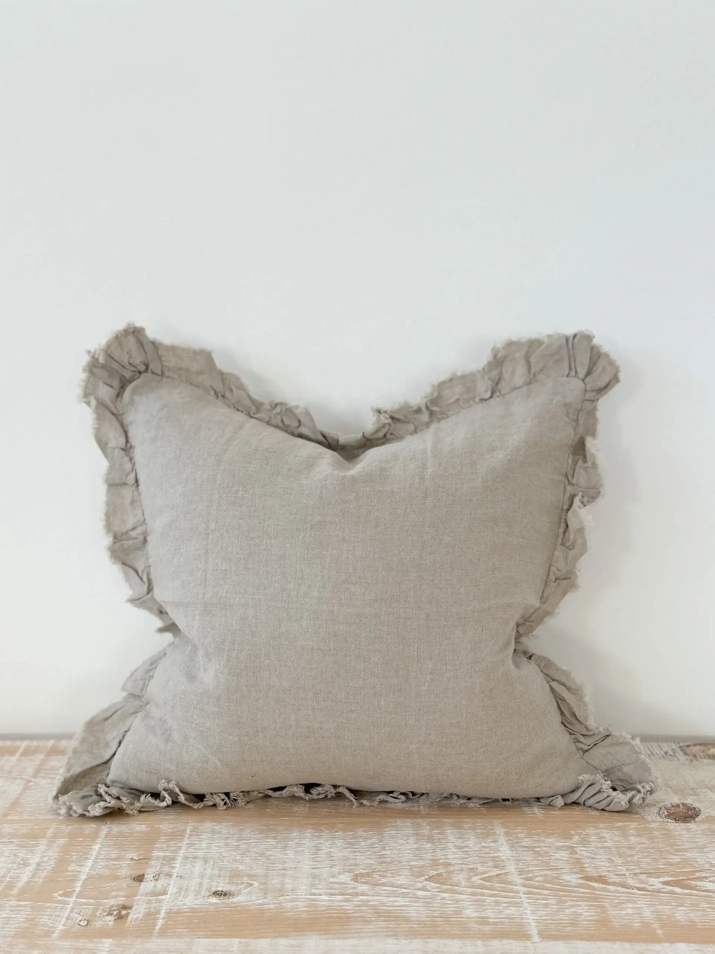 Extra large Ruffled Linen Cushion – Natural