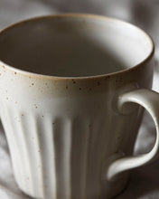 Load image into Gallery viewer, Beige Berica Cup
