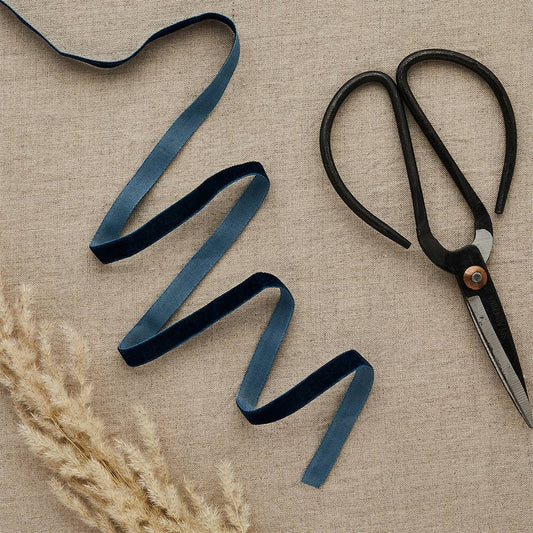 Navy Velvet Ribbon (10Mm X 5M)
