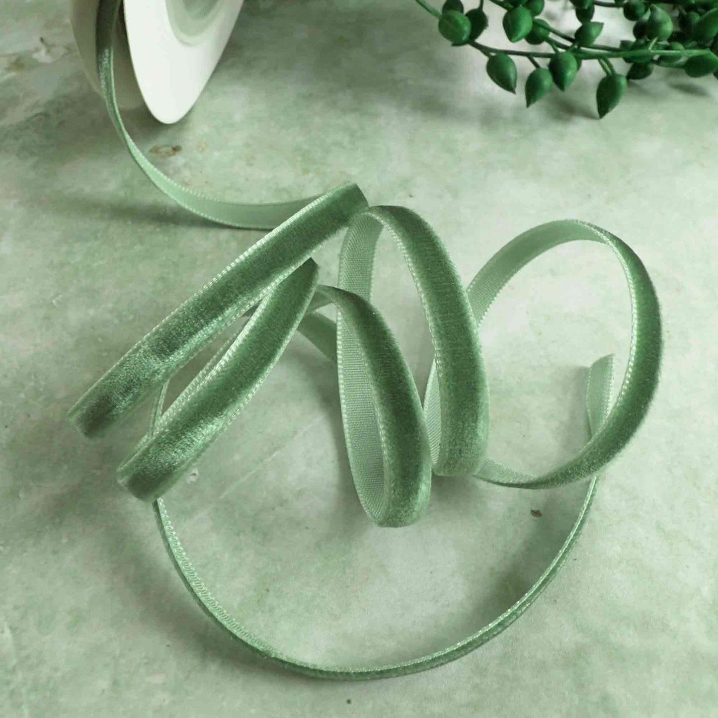 Hunter Green Velvet Ribbon - Various Widths | 3 Meter Roll