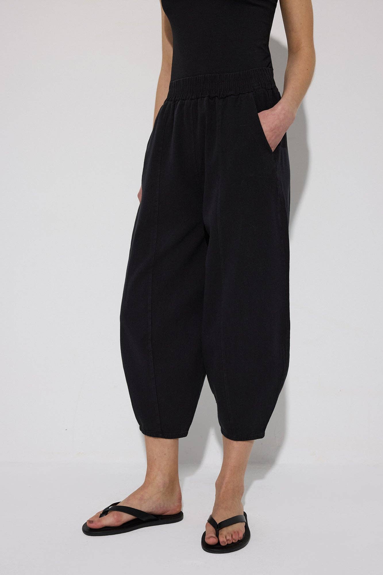 Balloon Trousers With Elastic Waistband
