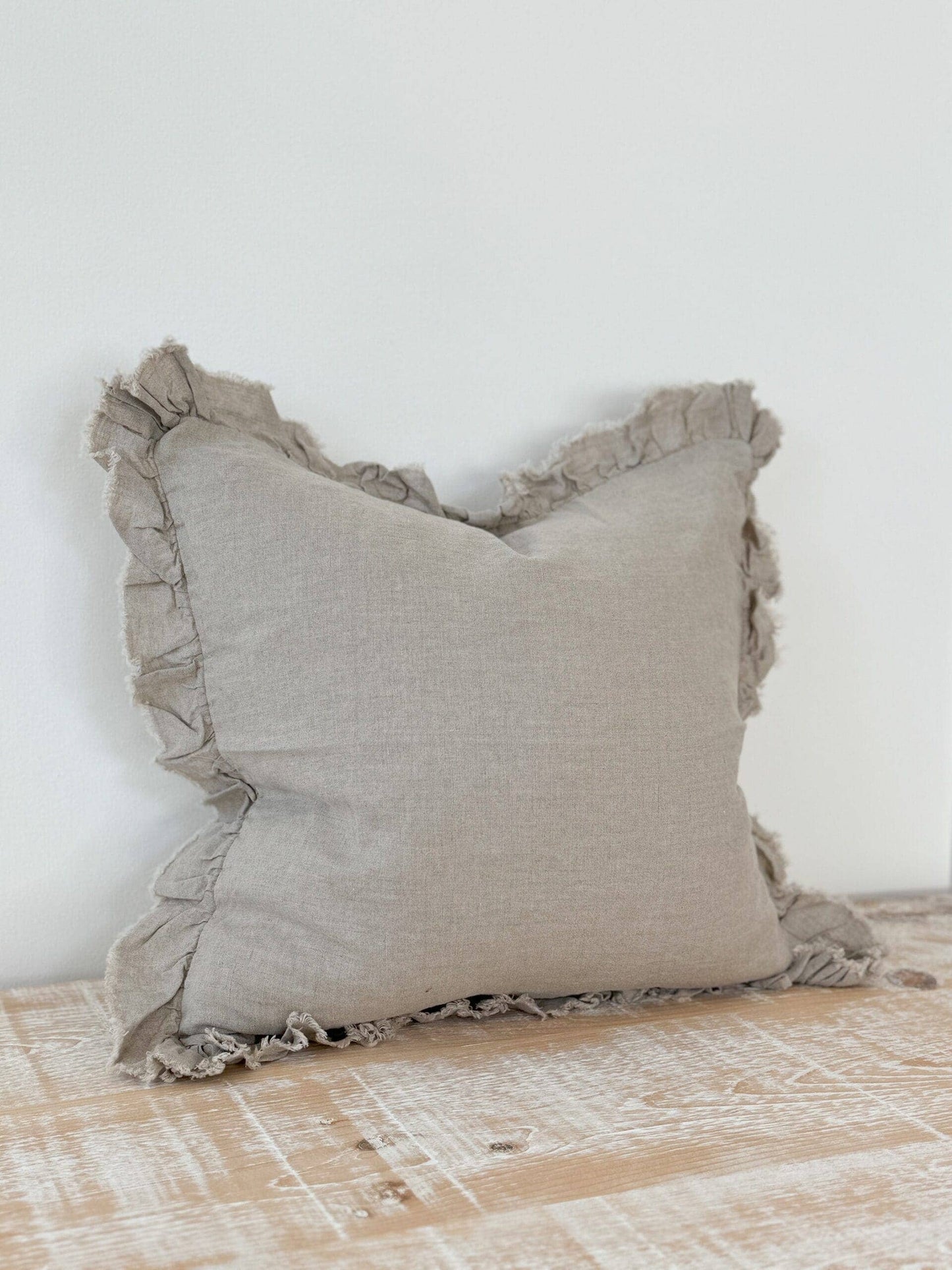 Extra large Ruffled Linen Cushion – Natural