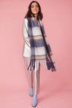 Load image into Gallery viewer, Cashmere and Silk Blend Check Scarf in Blue
