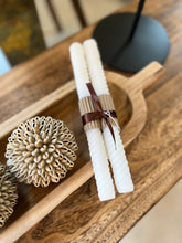 Load image into Gallery viewer, Set of 2 White Twist Dinner Candles
