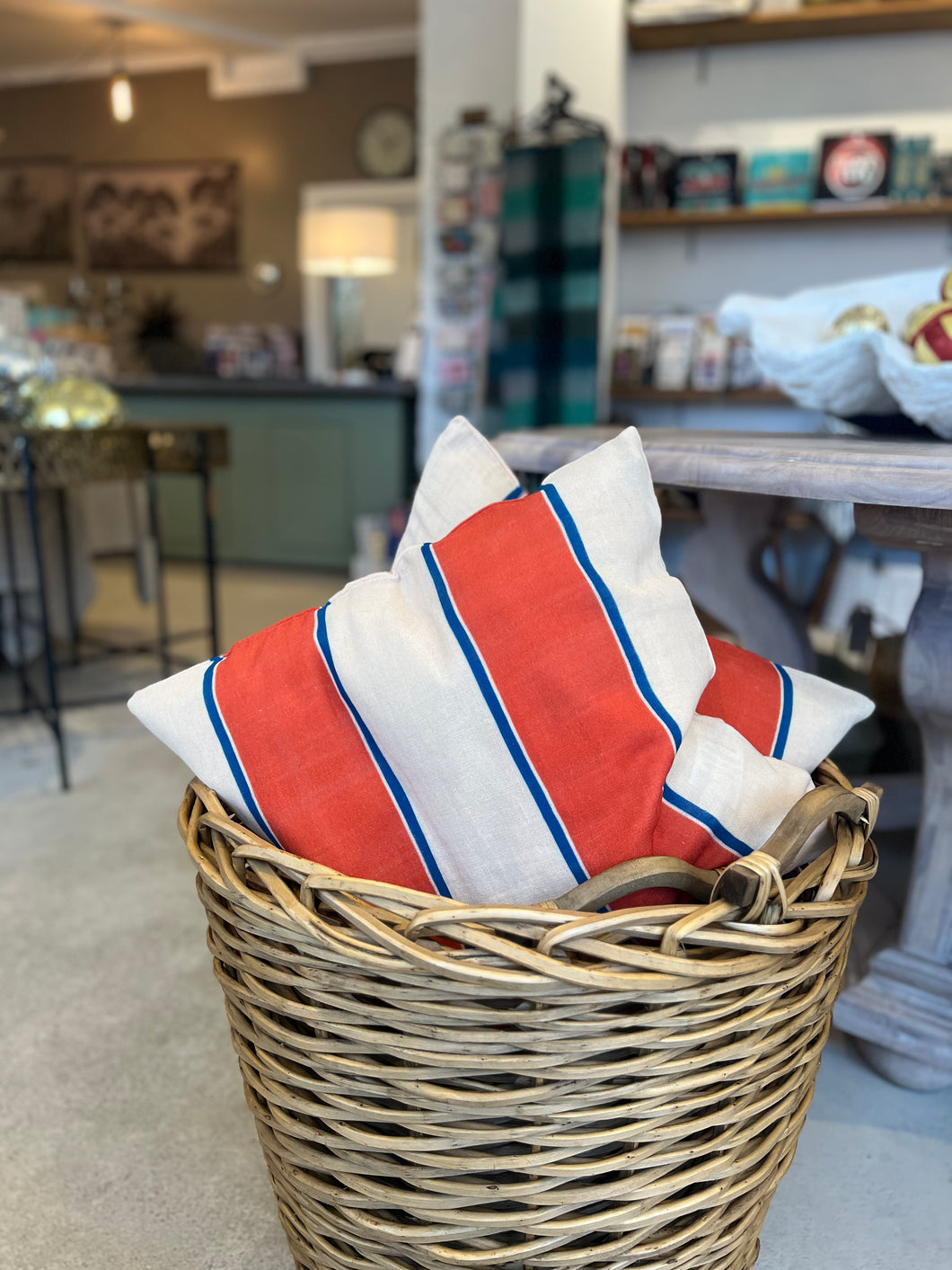 Willow Basket with Wooden Handle Large