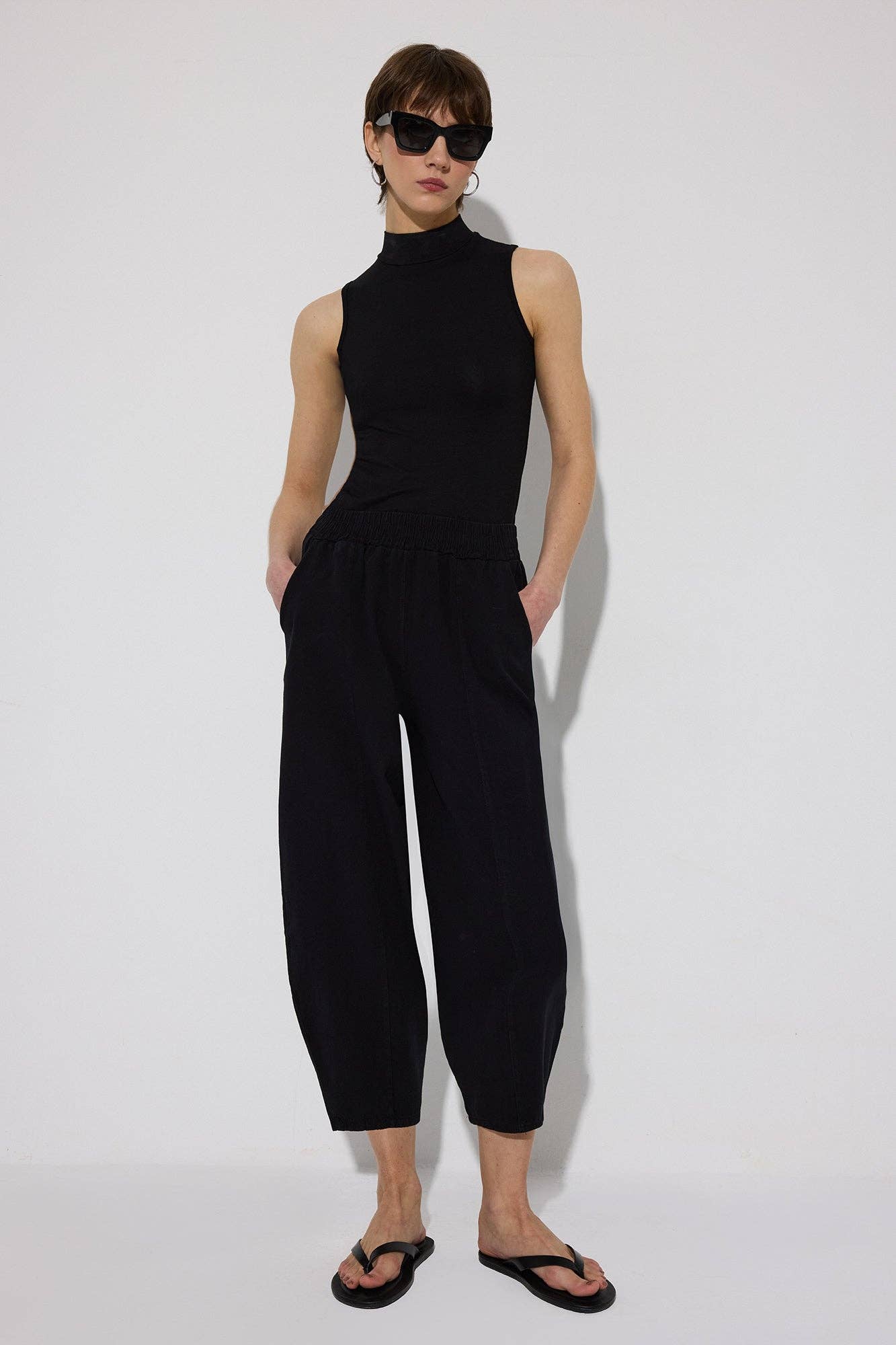 Balloon Trousers With Elastic Waistband