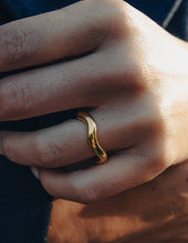 Load image into Gallery viewer, Gold Chunky Irregular Band Ring, Waterproof
