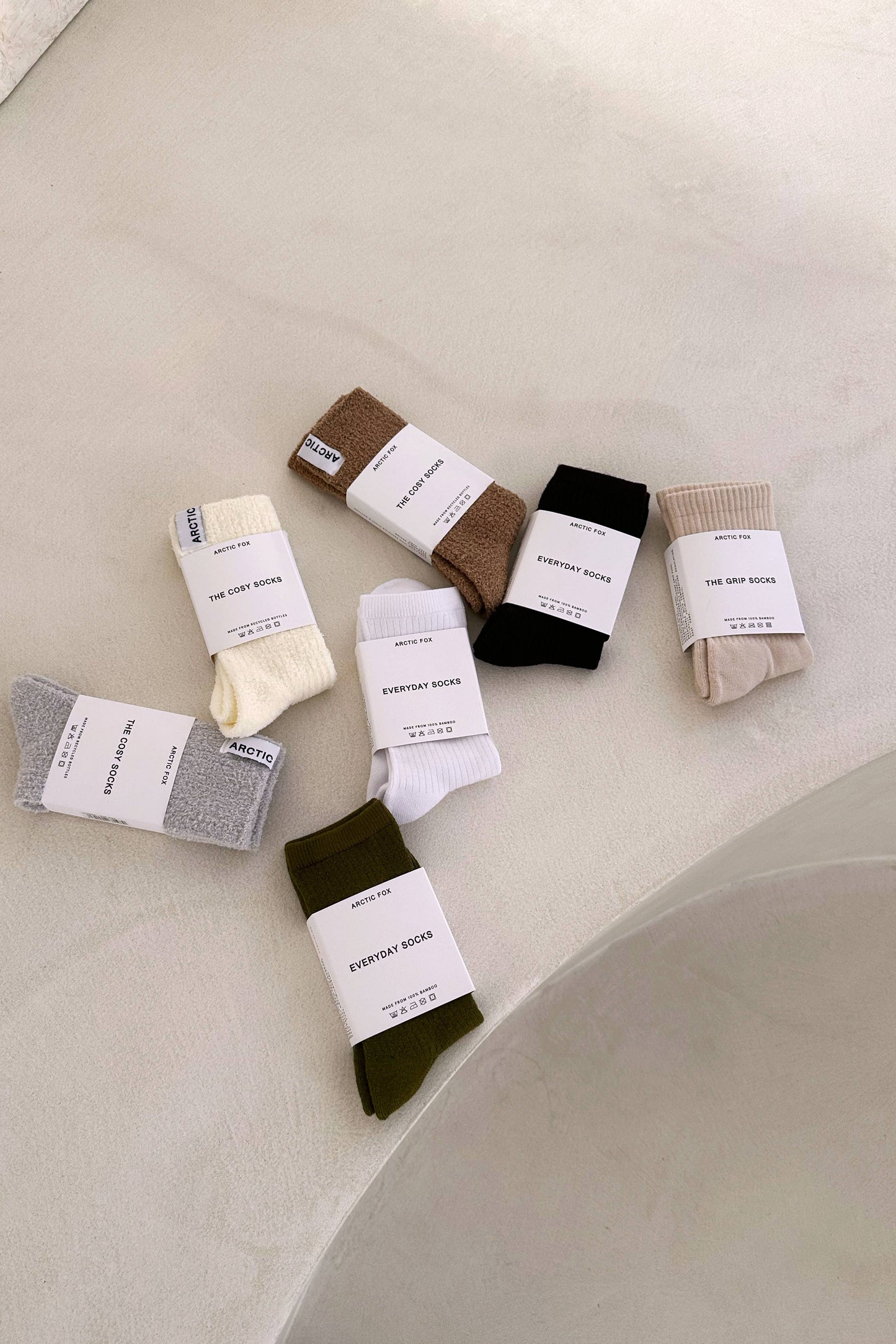 The Everyday Socks - 100% Bamboo - Red