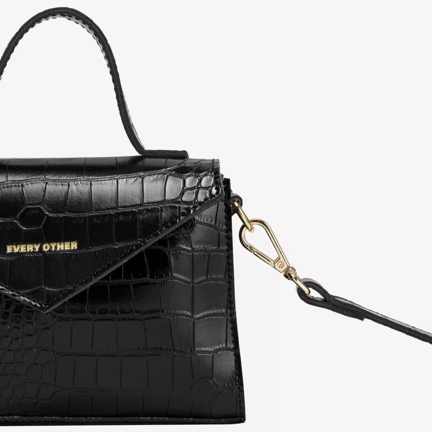 Alba Croc Crossbody Bag - MarramTrading.com