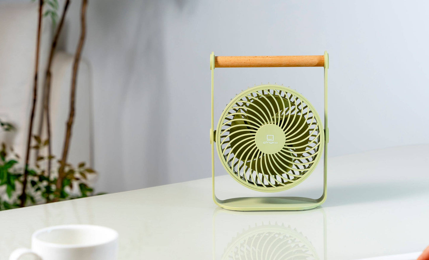 Lyra Portable Fan