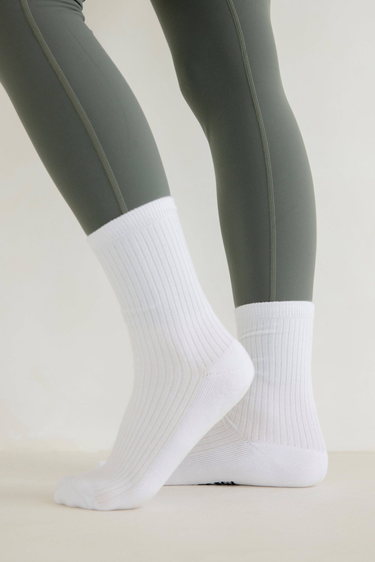 The Everyday Socks - 100% Bamboo - Plum