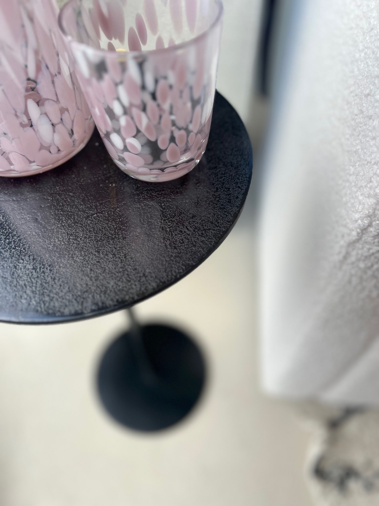 Black Round Pedestal Table - MarramTrading.com