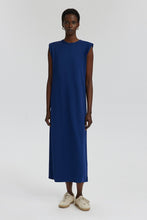 Load image into Gallery viewer, CREW NECK SLEEVELESS DRESS - MarramTrading.com
