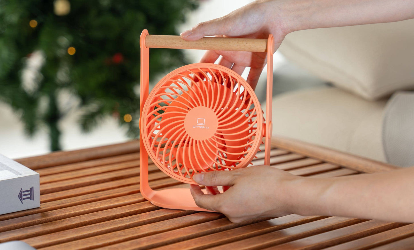 Lyra Portable Fan