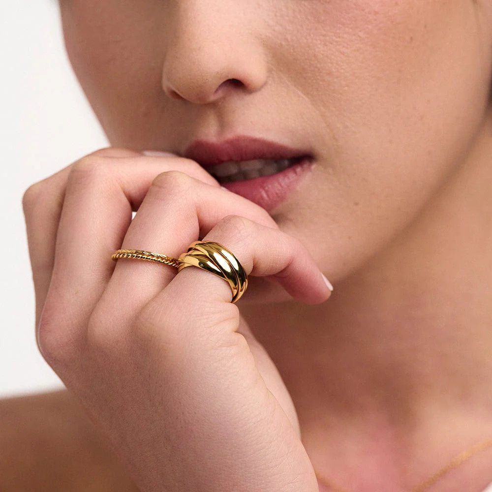 Interlocking Rings - Gold - MarramTrading.com