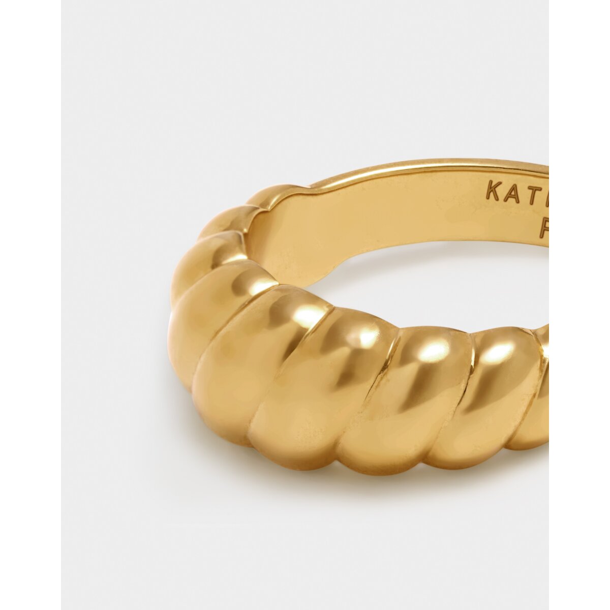 Harper Twist Ring in Gold