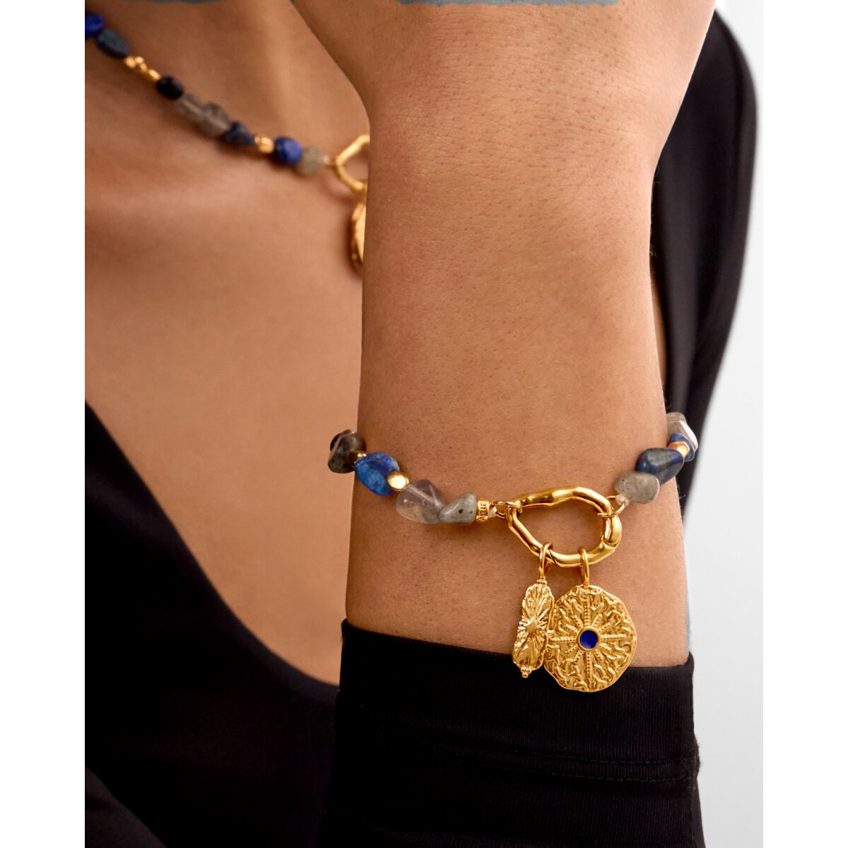 Midnight Solesi Waterproof Gold Bracelet
