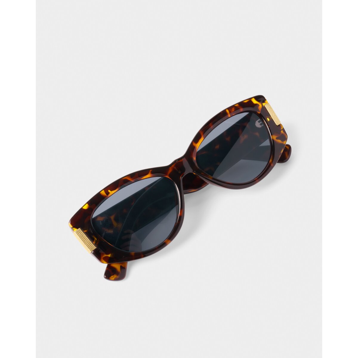 Rimini Cat-Eye Sunglasses in Dark Tortoiseshell