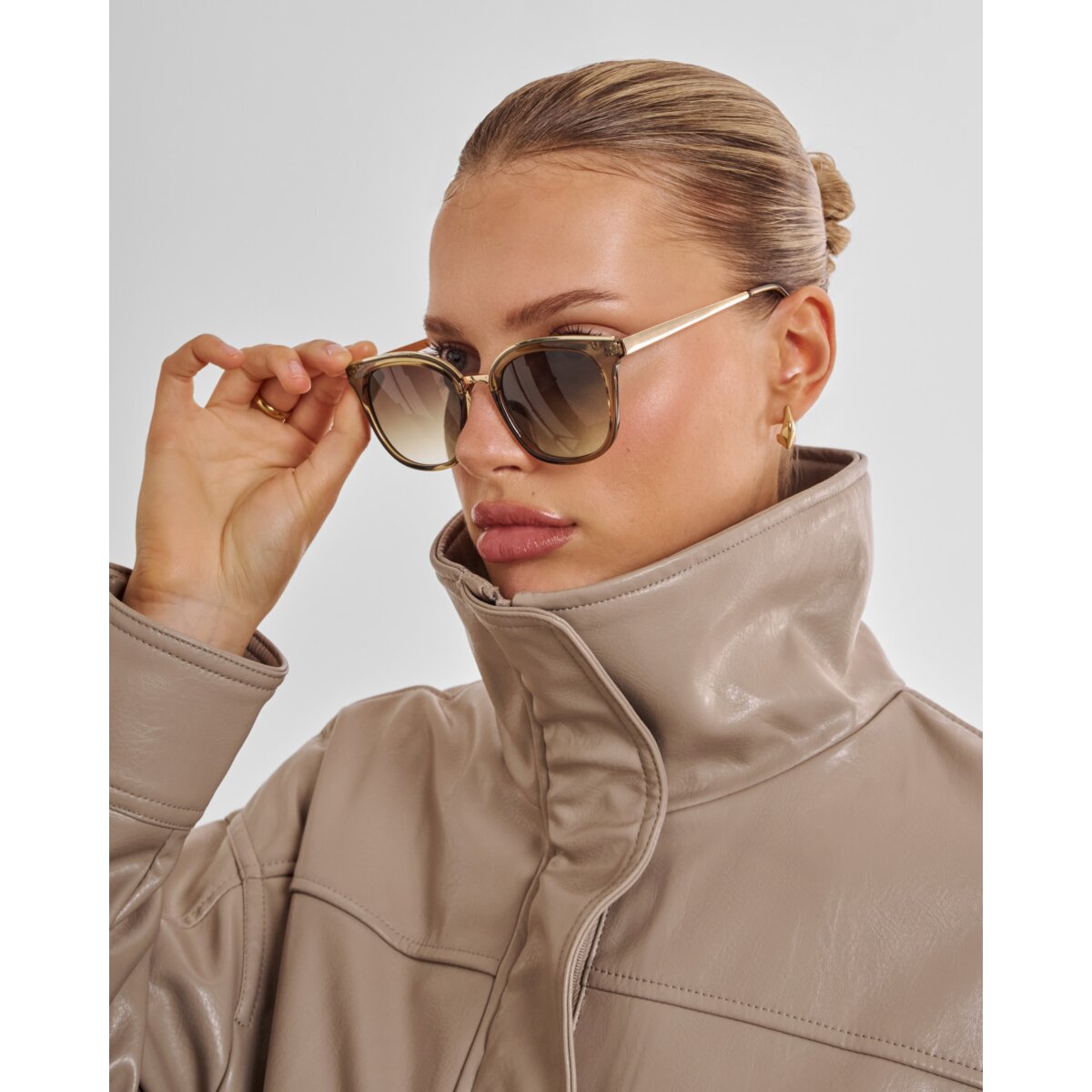 Provence Soft Square Sunglasses in Transparent Khaki