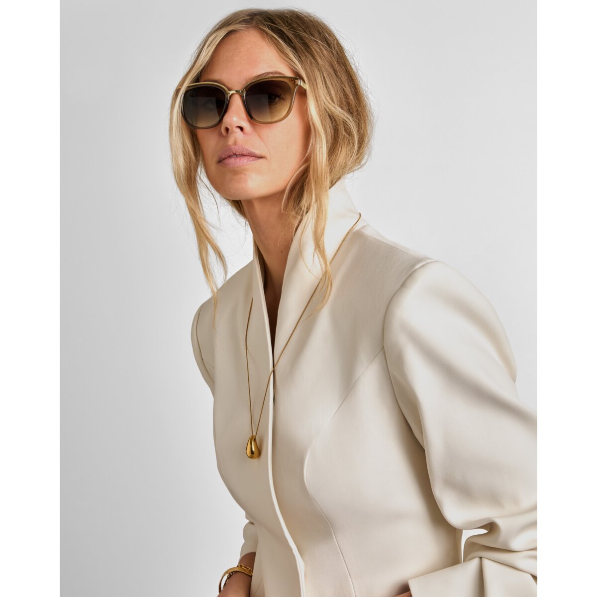 Provence Soft Square Sunglasses in Transparent Khaki