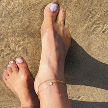 Load image into Gallery viewer, Opal Turtle Anklet in Gold
