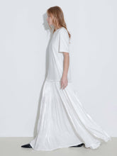 Load image into Gallery viewer, Oversized Round Neck Short Sleeve Pleated Dress - MarramTrading.com
