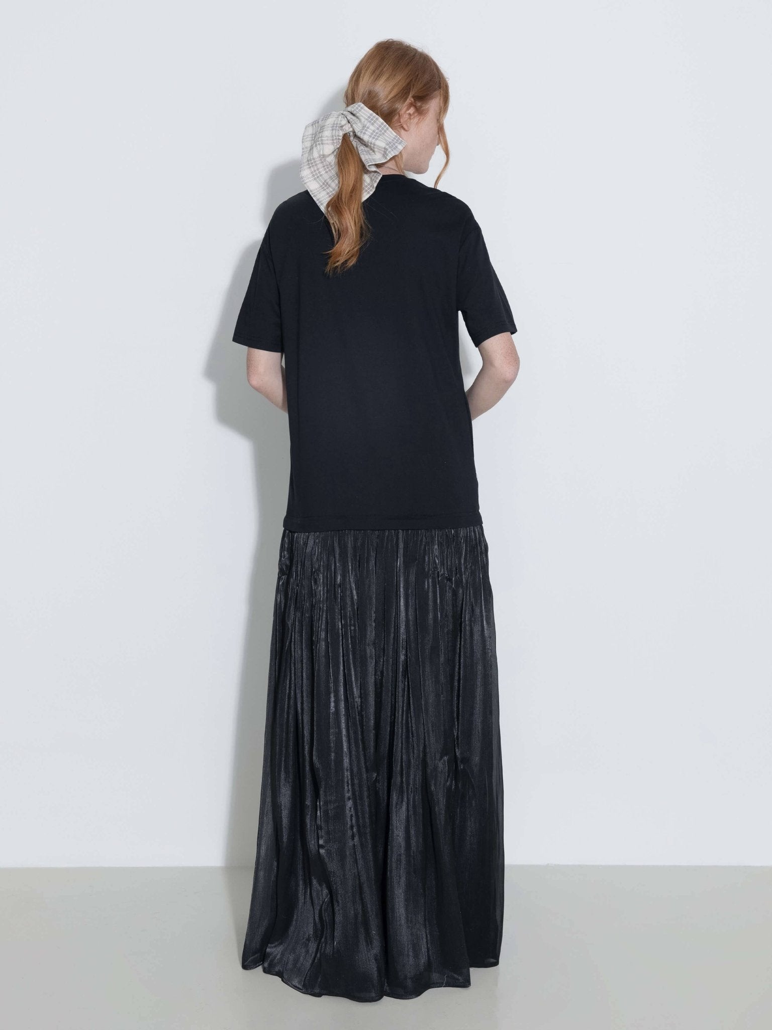 Oversized Round Neck Short Sleeve Pleated Dress - MarramTrading.com