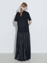 Load image into Gallery viewer, Oversized Round Neck Short Sleeve Pleated Dress - MarramTrading.com
