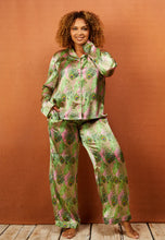 Load image into Gallery viewer, Womens Traditional Satin Pyjama Set, Peacock Palms
