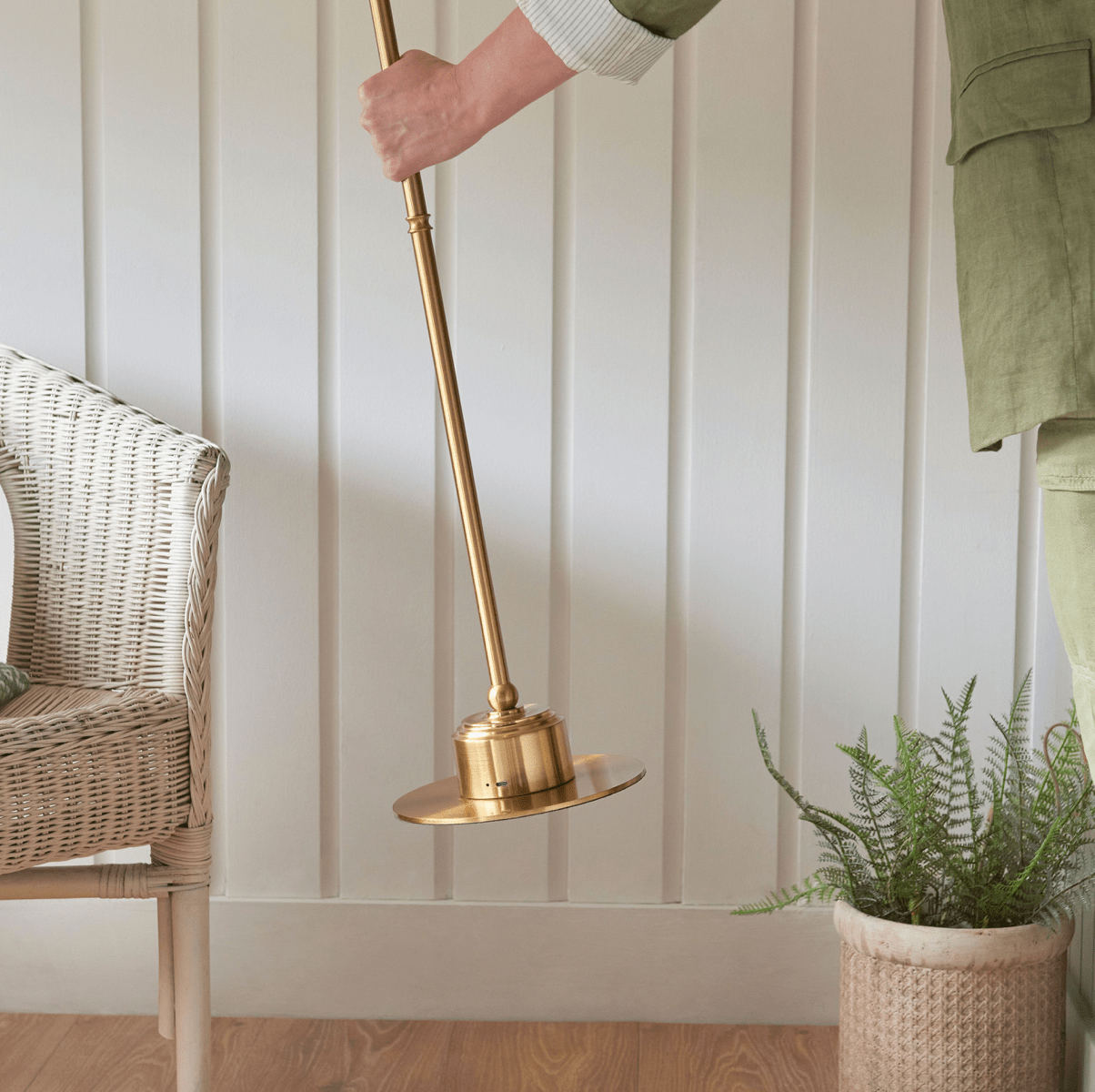 Rechargeable Floor Lamp Base - MarramTrading.com