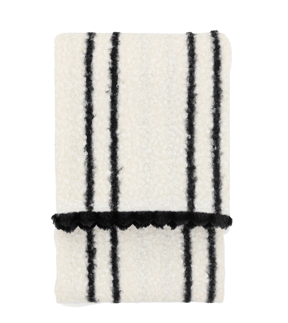 Scalloped Throw Cream & Black - MarramTrading.com