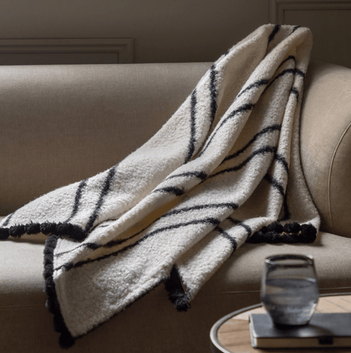 Scalloped Throw Cream & Black - MarramTrading.com