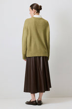 Load image into Gallery viewer, SOLID COLOUR OVERSIZED SWEATER - MarramTrading.com
