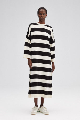 STRIPED OVERSIZE KNIT DRESS - MarramTrading.com