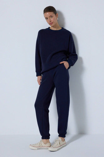 SWEATSHIRT AND JOGGER SET - MarramTrading.com