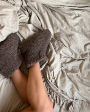Load image into Gallery viewer, Wool slippers — Dark grey/Brown - MarramTrading.com
