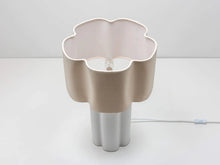 Load image into Gallery viewer, Flower ceramic table lamp
